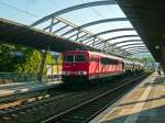 155 210-8 durchfährt mit einem Kesselzug den Haltepunkt Jena Paradies in Richtung Naumburg (Saale) Hbf.